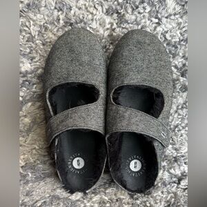 Spenco REVITALIGN Charcoal Women's Slippers with Velcro Strap